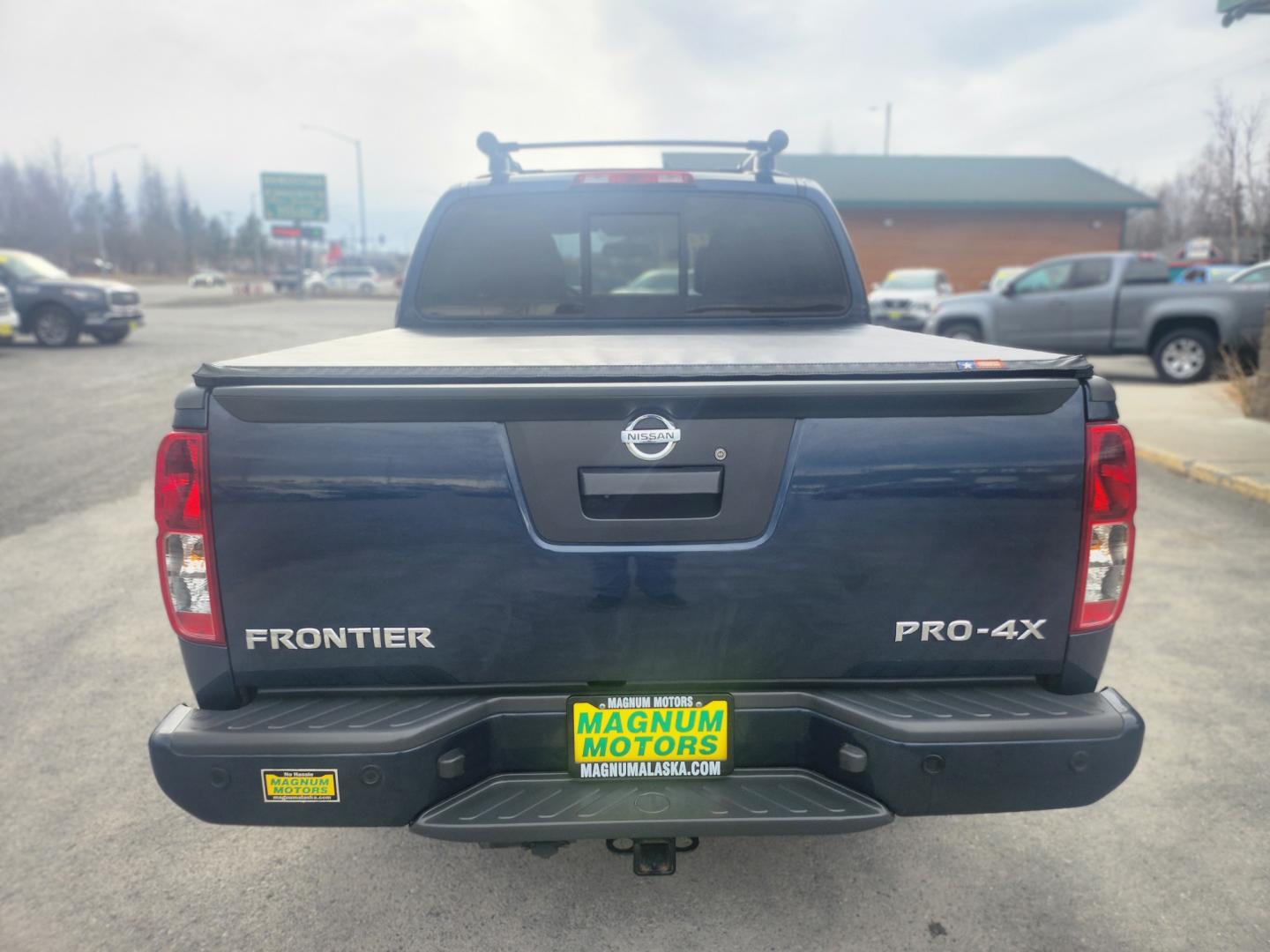 2020 BLUE NISSAN FRONTIER pro-4x (1N6ED0EB6LN) with an 3.8L engine, Automatic transmission, located at 1960 Industrial Drive, Wasilla, 99654, (907) 274-2277, 61.573475, -149.400146 - Photo#4